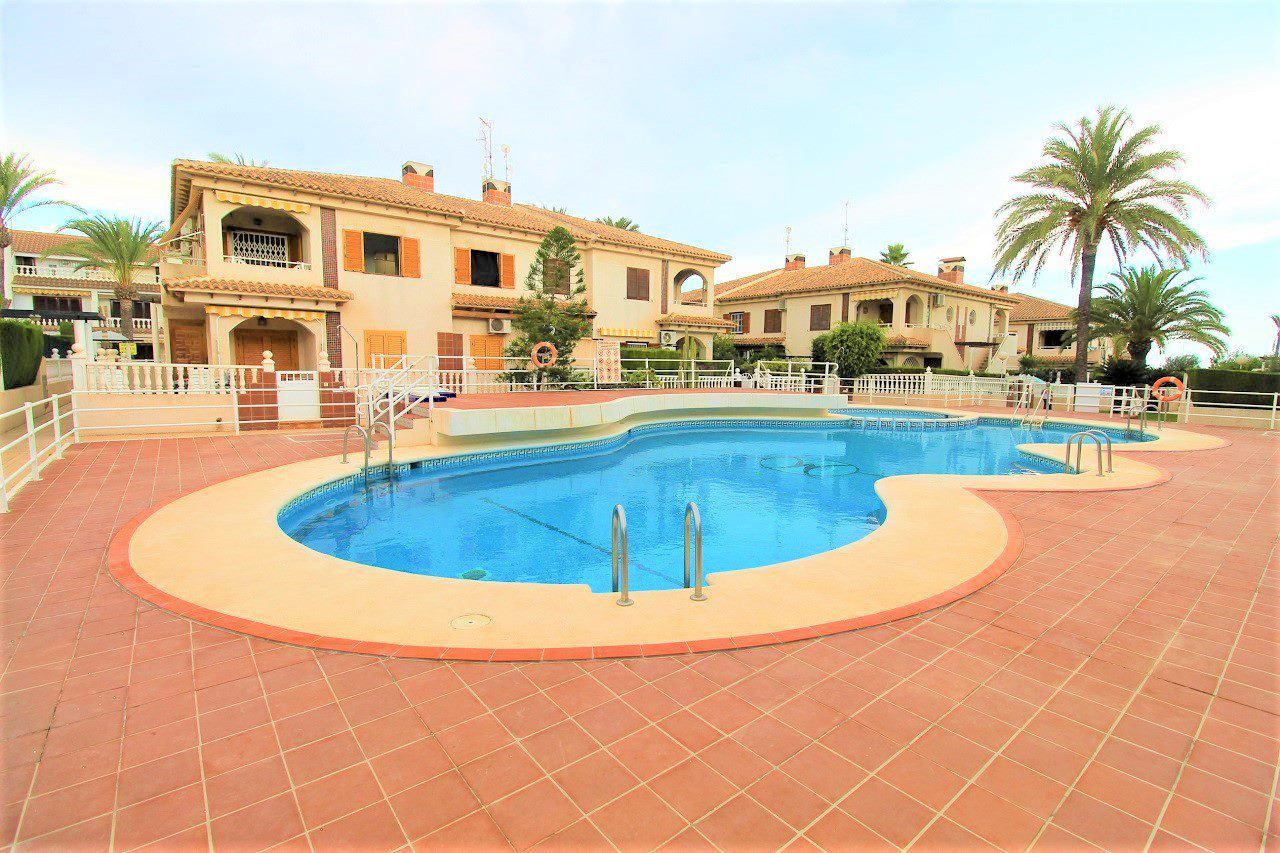 SPAGNA – Alicante Bungalow con piscina